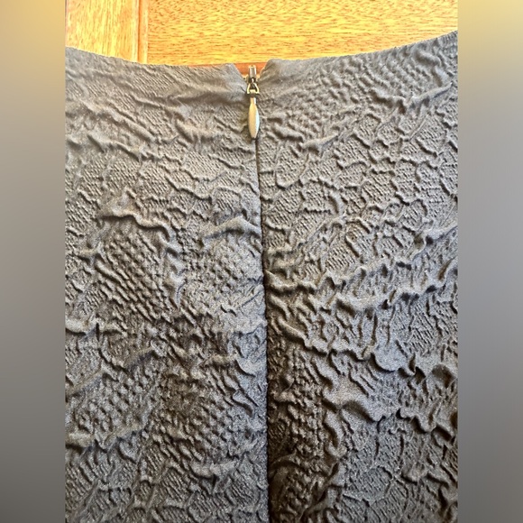 Marisfrolg size 40 (US 8-10) black textured brocade dress - Picture 8 of 8